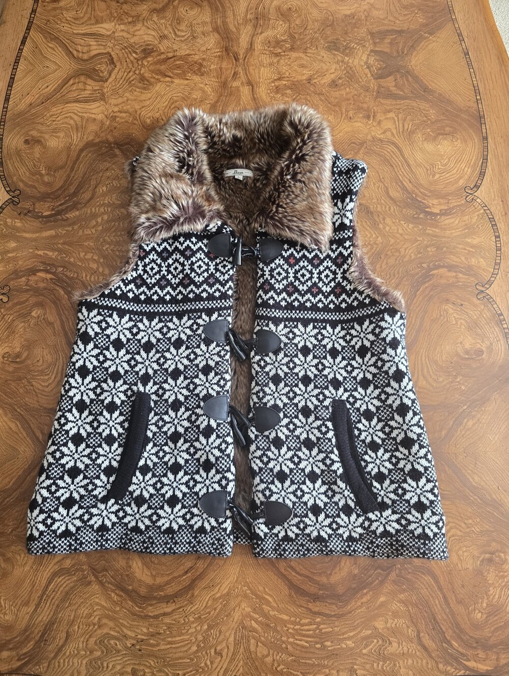 Bass Nordic Fair Isle Knit Vest Faux Fur Womens Size L Cozy